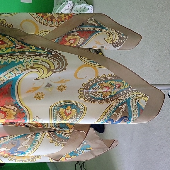 Kimono - Picture 2 of 2